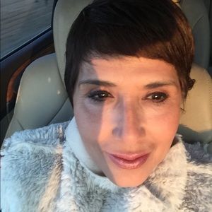 Meet your Posher, Nina